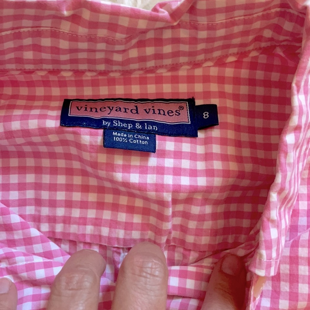 Euc Vineyard Vines Button Down - image 2